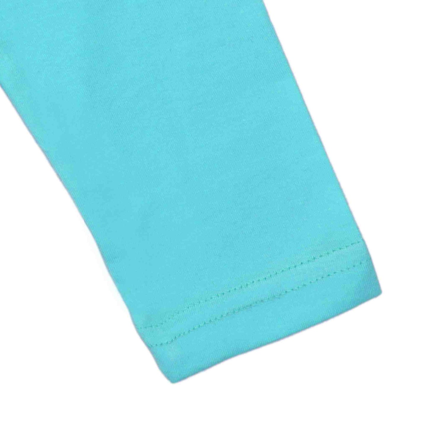 Dettaglio manica maglia manica lunga bambina Tiffany con farfalle colorate