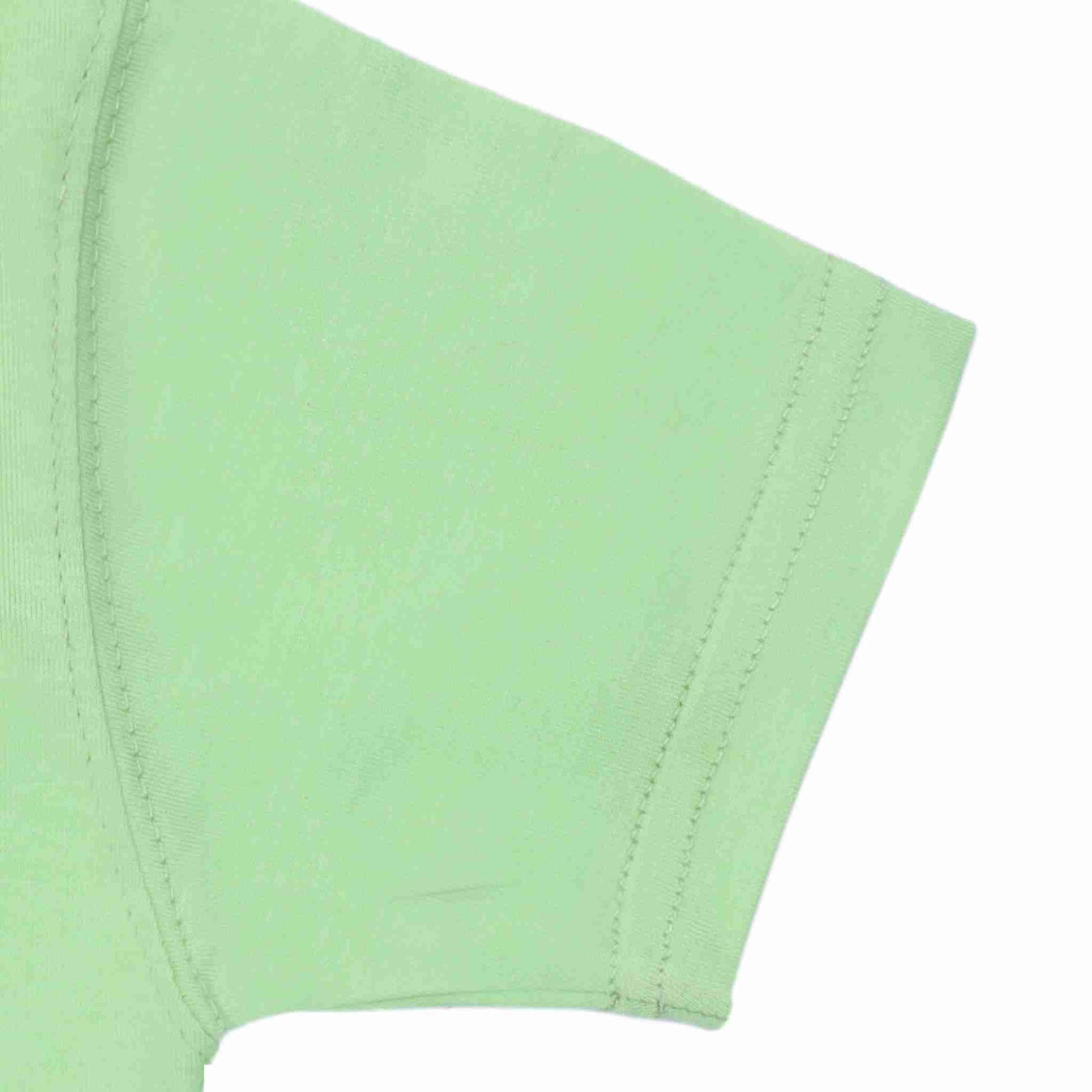 dettaglio manica t-shirt stampa leone