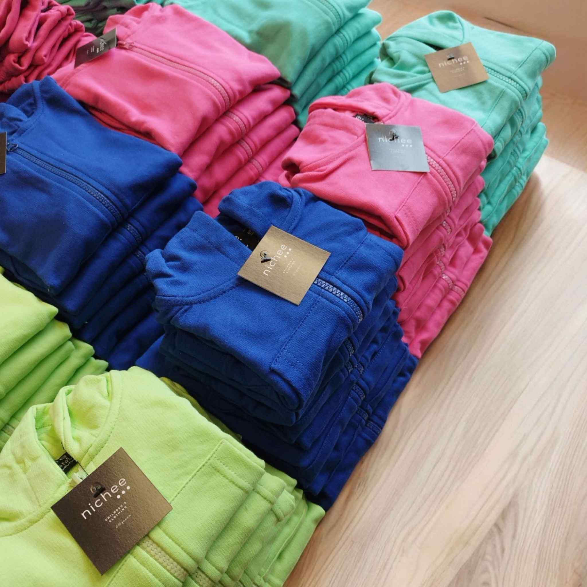 Basic- Abbigliamento unisex per bambini - Nichee Children's Clothing 0-10 years- Abbigliamento bambini a Rovigo